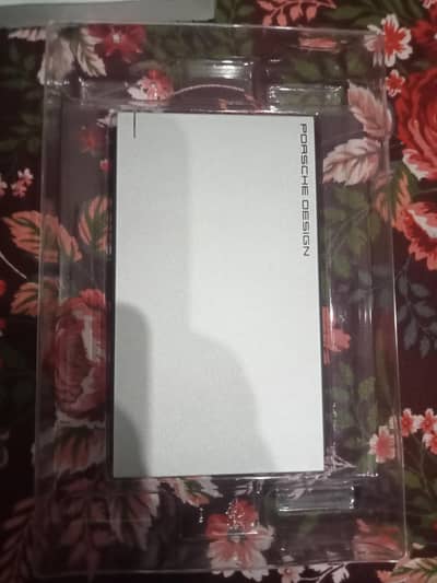 Lecie 2tb hard like new