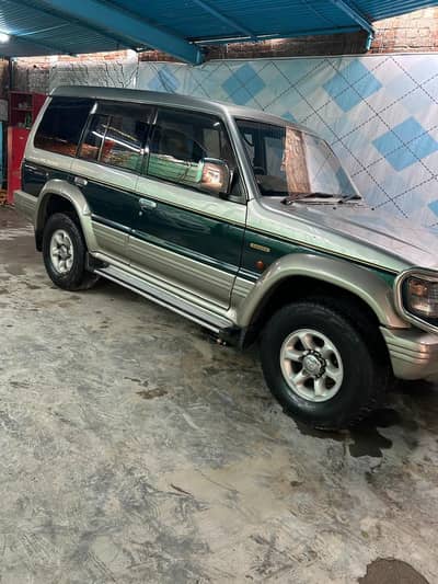 Mitsubishi Pajero 1994