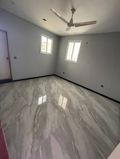 200 Square Yards Upper Portion In Stunning Gulshan-e-Iqbal - Block 13/A Is Available For rent