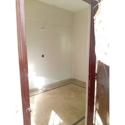 Upper Portion Of 600 Square Feet Available In Gulshan-e-Iqbal Town