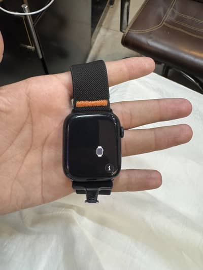 Apple watch series 8 all ok 87 health with box and orignal cable