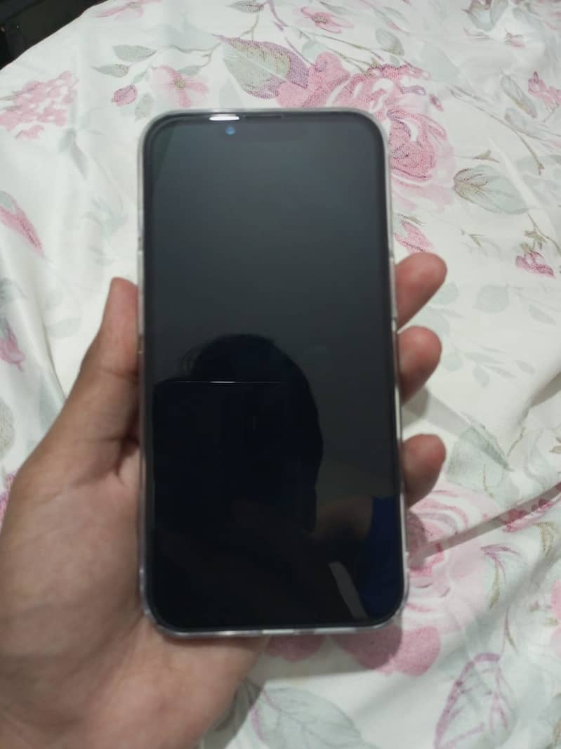 Apple iPhone 13 3