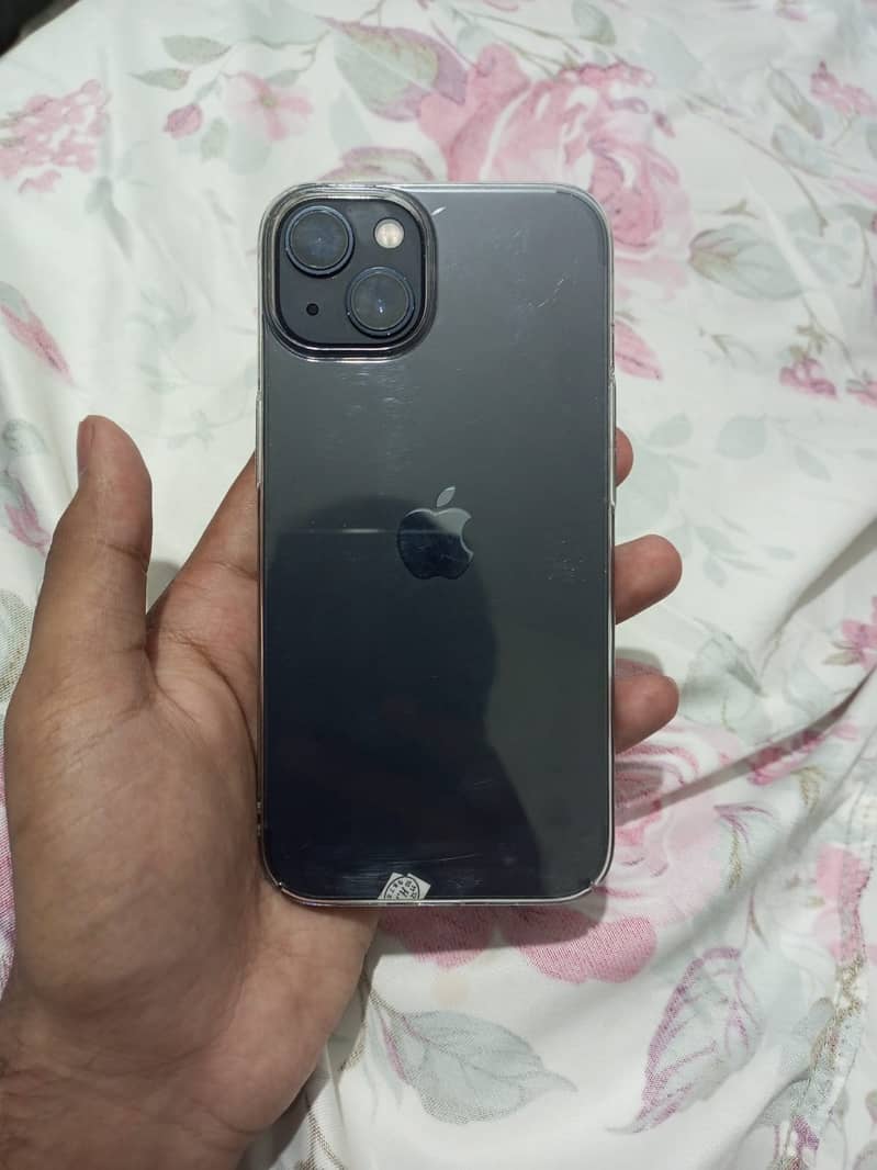 Apple iPhone 13 5