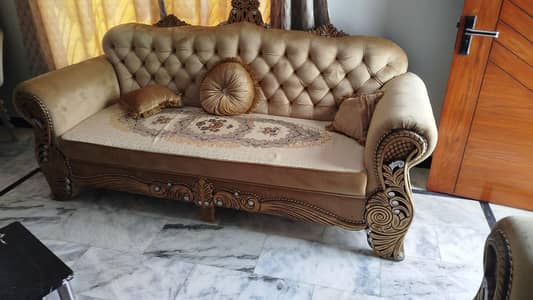 7 SEATER SOFA SET 10/10 CONDITION