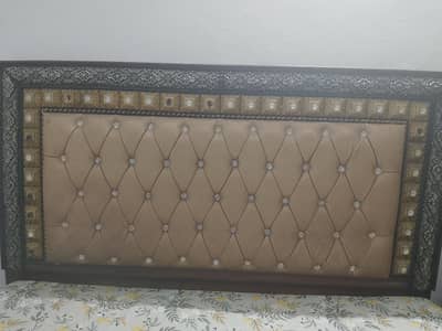bed and dressing table