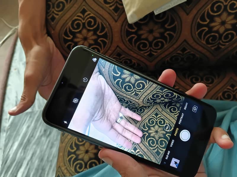 Apple iPhone 8 Plus 4