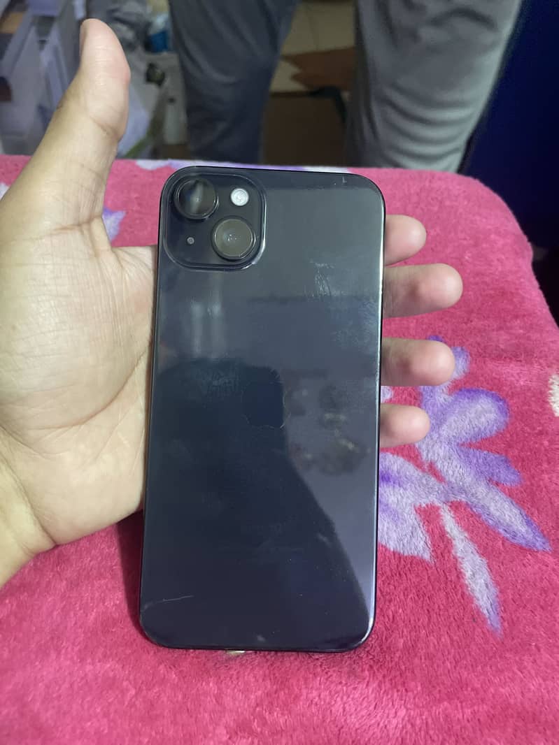 Apple iPhone 15 plus 3