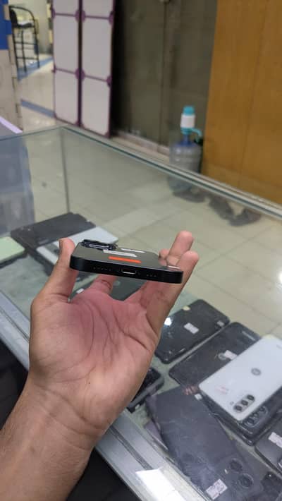 Apple iPhone 14