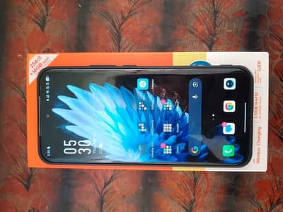 Tecno Spark 40 pro plus white colour