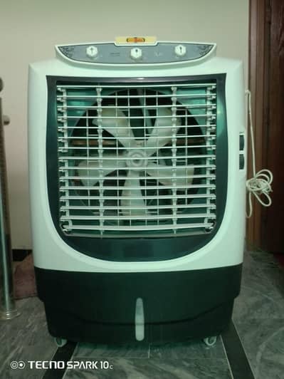 super Asia ECM 6500.  in new  condition
