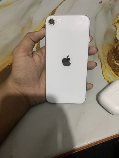 Apple iPhone SE