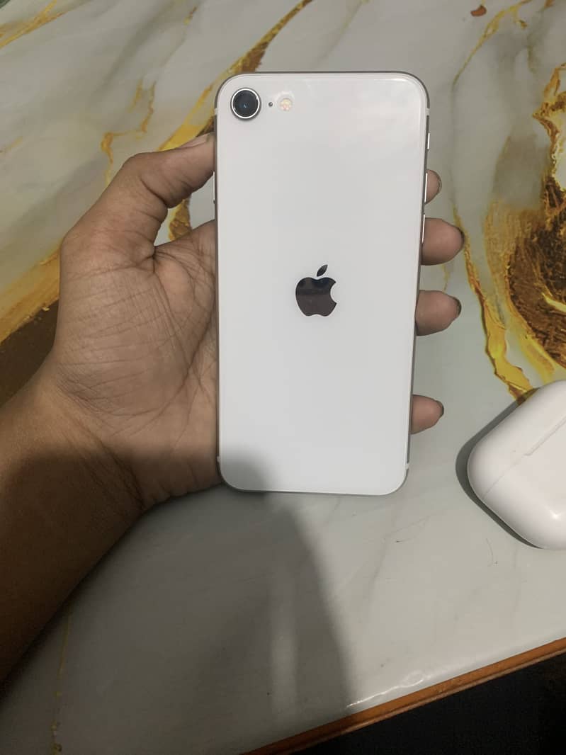 Apple iPhone SE 0