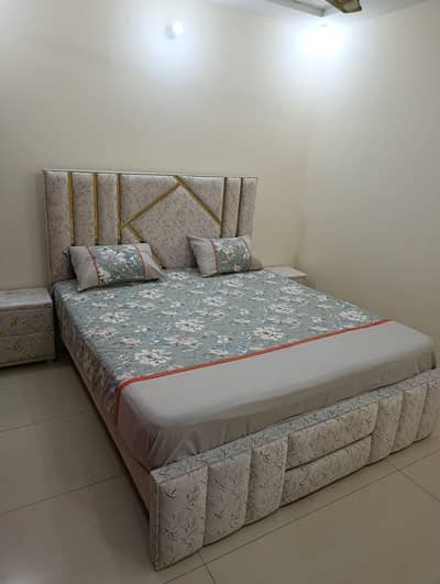 new condition bed with matress