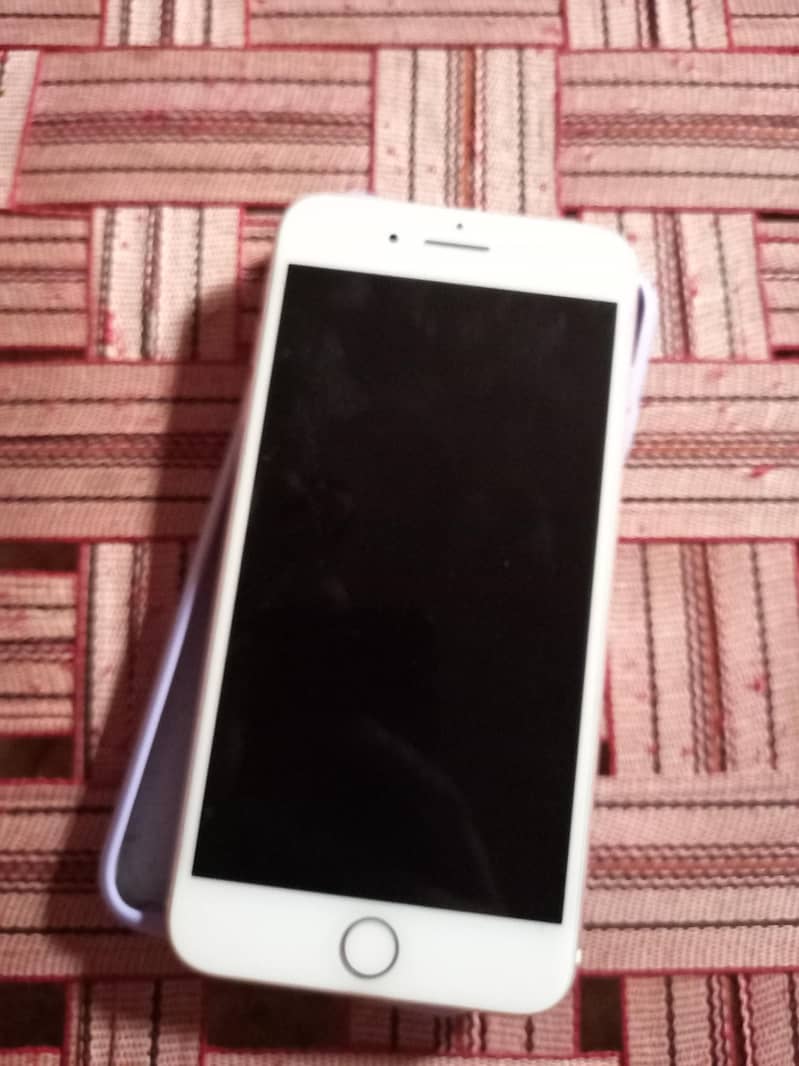 Apple iPhone 7 Plus 0