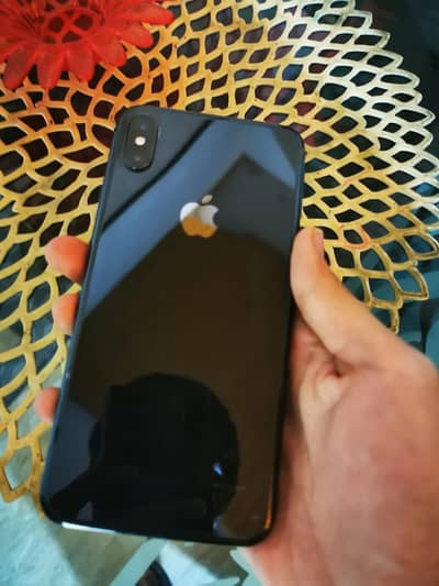 Apple iPhone XS Max ( 10/10 body condition )
