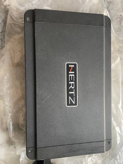 Hertz HCP 4 4CH Amplifier
