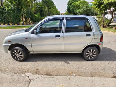 Daihatsu Cuore 2003