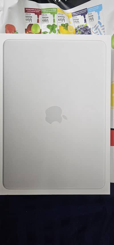 Apple Macbook Neo Brand New 512 GB - Silver Color