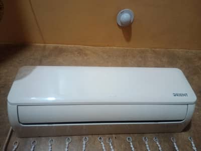 Orient 1 ton AC for sale