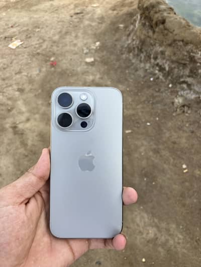 Apple iPhone 15 Pro