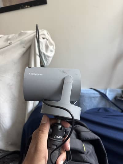 MagCubic Hy300 Pro 4k Portable Projector