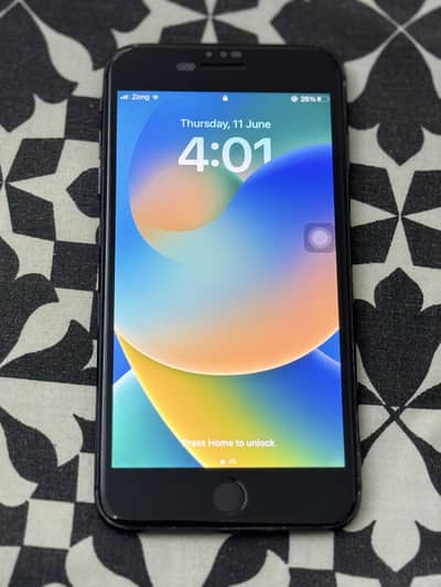 iPhone 8 Plus