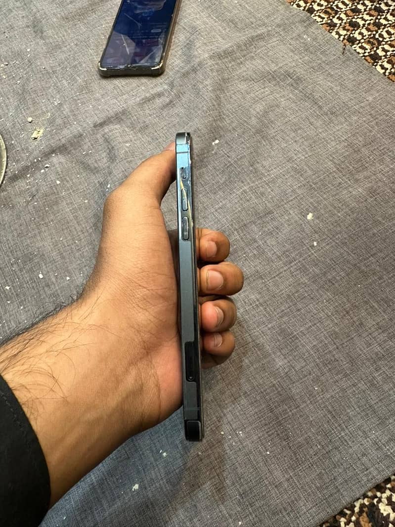 Iphone 12 pro 1