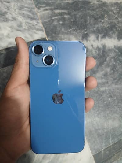 Apple iPhone 13