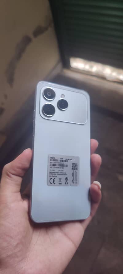 Tecno spark 40