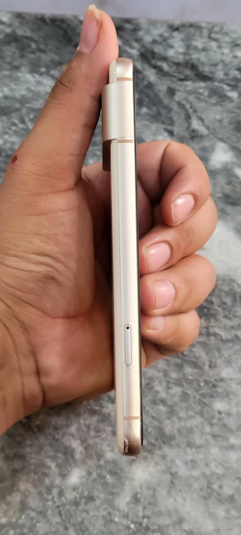 Google Pixel 8 1