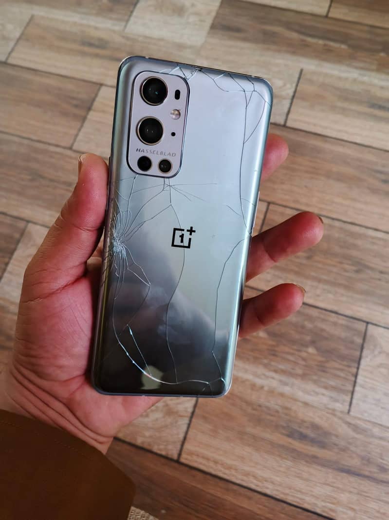 One Plus 9 Pro 4