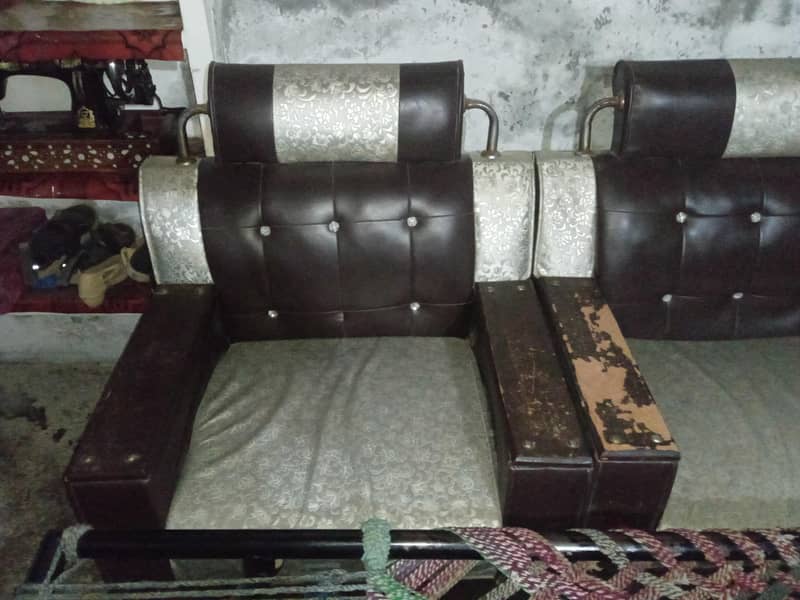 sofa or showcase 2