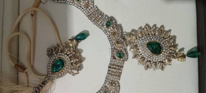 seagreen with golden and silver