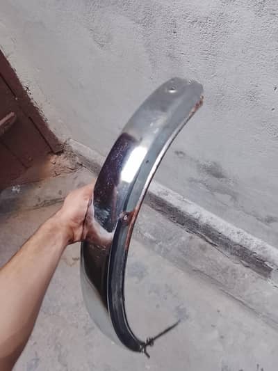 CD 70 mudguard urgent sale