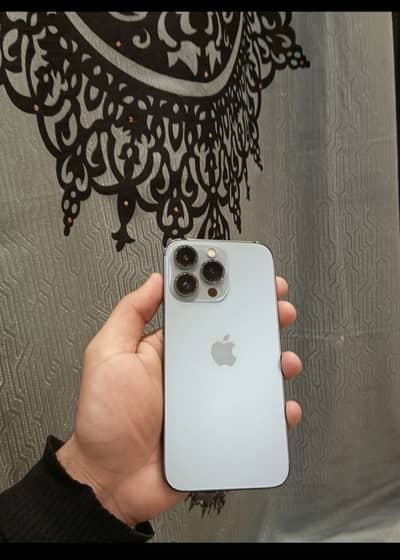 Apple iPhone 13 Pro Max with box