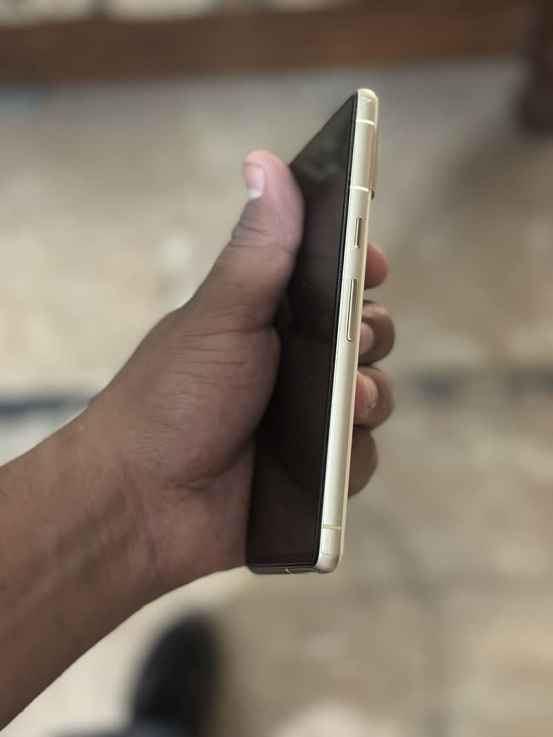 Google Pixel 7 3