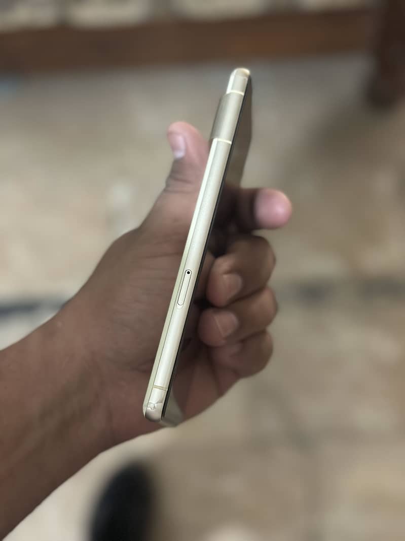 Google Pixel 7 5