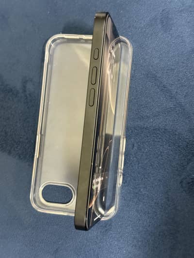 Apple iPhone 16e