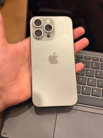 Apple iPhone 15 Pro Max JV 10/9