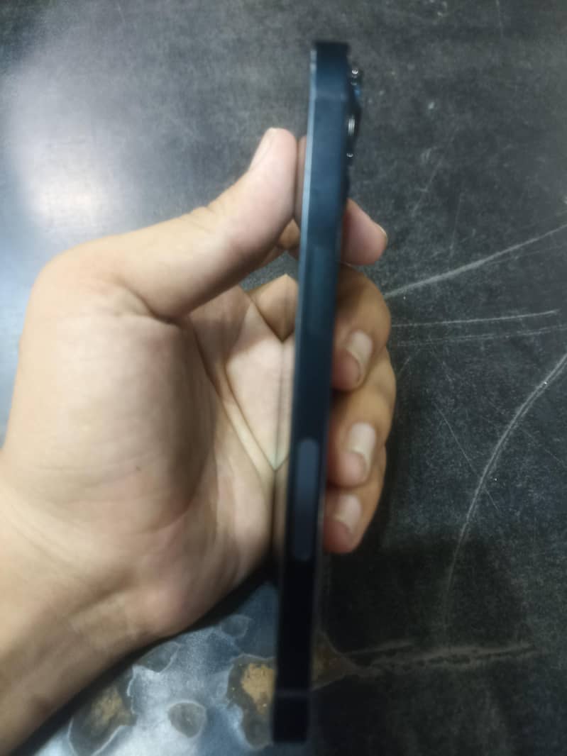 Apple iPhone 14 1