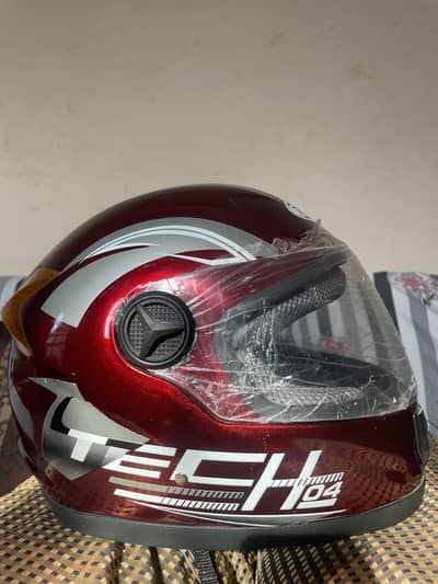 Tech 04 Full Face Helmet for sale | Stylish Maroon Color Helmet