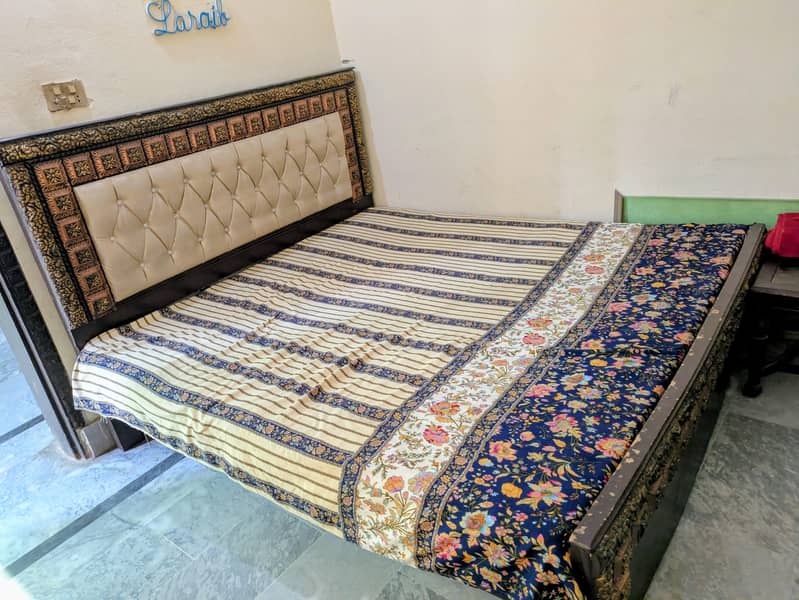 king sized bed 2