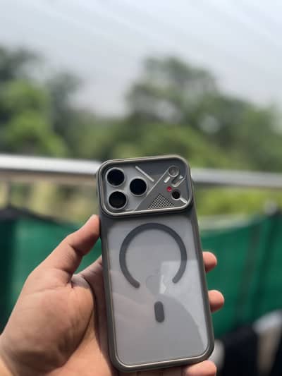 Iphone 17 pro max silver