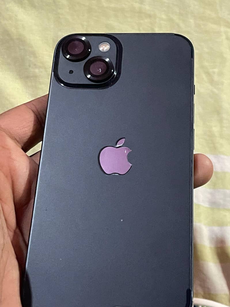 Apple iPhone 13 1
