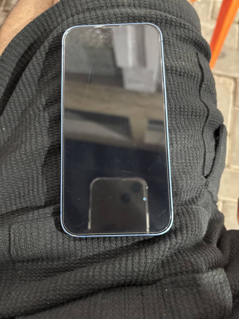 Apple iPhone 13 3