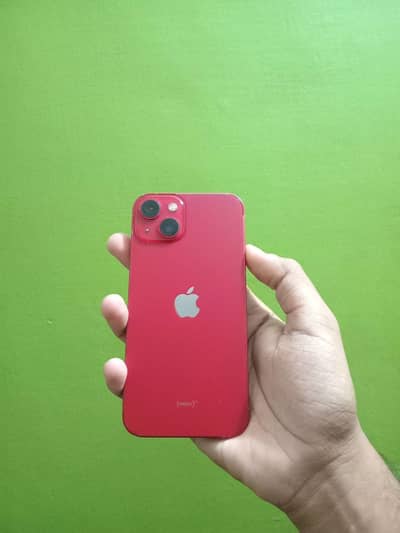 Apple iPhone 13