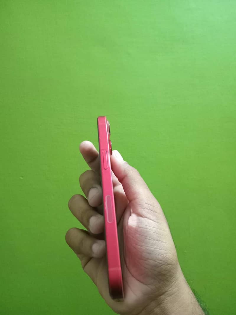 Apple iPhone 13 3
