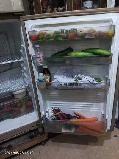 Dawlance Fridge 12cft for sale