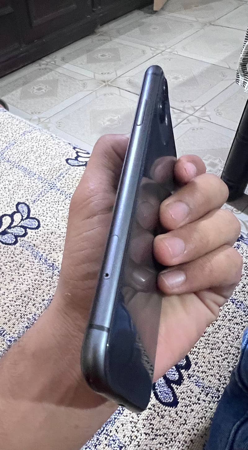 Apple iPhone 11 1