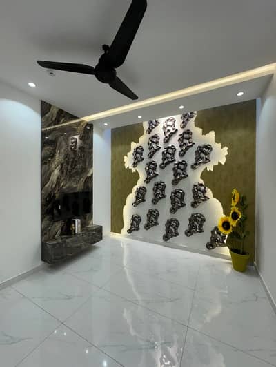LUXURY 4 BED LOUNGE 3 BED DD WITH POWDER WASHROOM WITH LIFT PARKING STAND BY GENERATOR